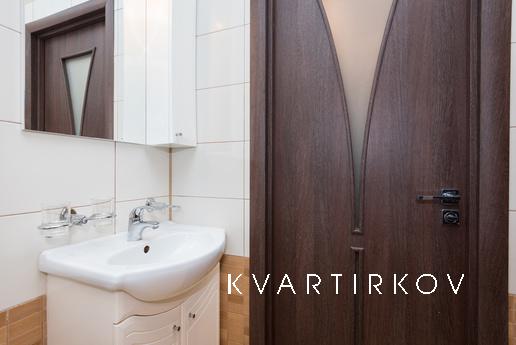 Луначарского 180, Екатеринбург - квартира посуточно