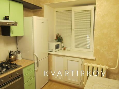 квартира рядом с центром мулдашева, Уфа - квартира посуточно