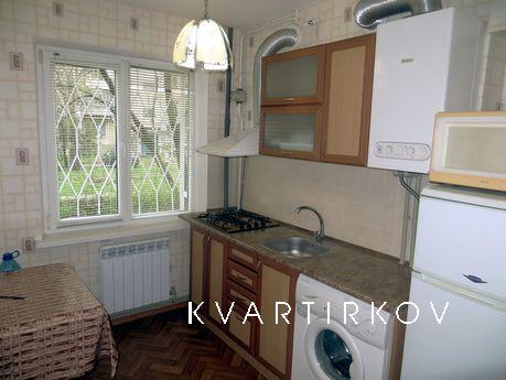One bedroom at the bus station, Kerch - apartment by the day