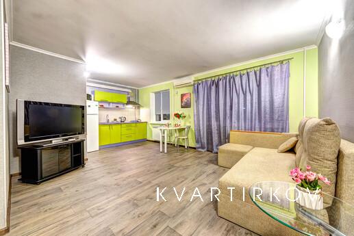 Оренда квартири-студії поблизу метро Кловська. Квартира розт