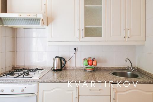 Оренда 1к квартиру на вул. Госпітальна 2, Киев - квартира посуточно