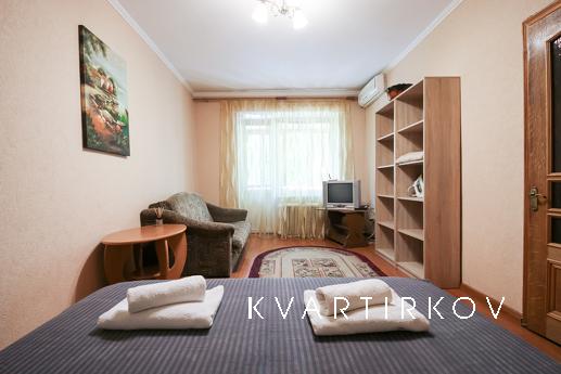 Оренда 1к квартиру на вул. Госпітальна 2, Киев - квартира посуточно