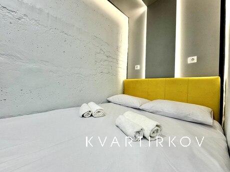 Апартаменти розташовані за адресою: вул. Олеся Гончара, 96, 