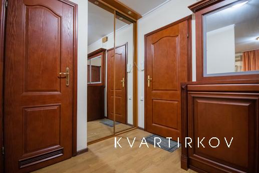 Оренда 2к квартири у Києві, Київ - квартира подобово