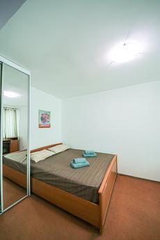 Оренда 2к квартира біля метро Печерська, Киев - квартира посуточно