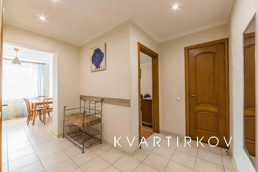 Подобова 2к квартиру біля Палац спорту, Киев - квартира посуточно