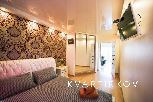 Квартира з 2-ма кімнатами розташована за адресою: бул. Лесі 