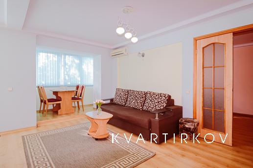 Оренда 2к квартири на Печерьску, Киев - квартира посуточно