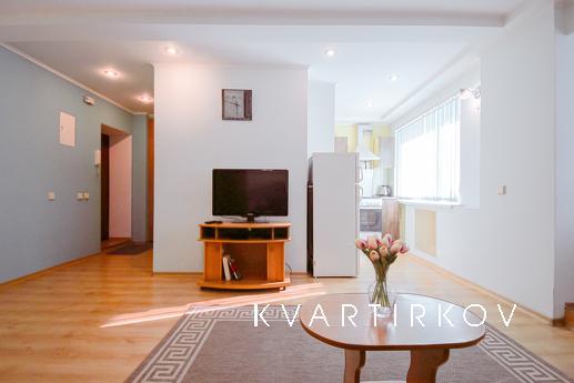 Оренда 2к квартири на Печерьску, Киев - квартира посуточно