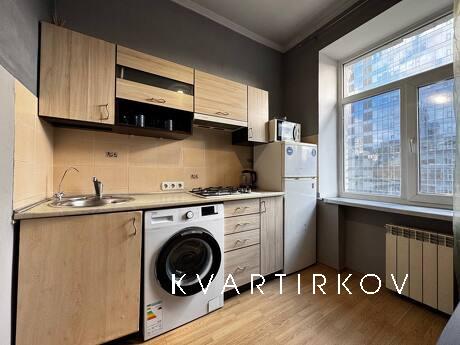 Оренда 3к квартири у центрі столиці, Киев - квартира посуточно
