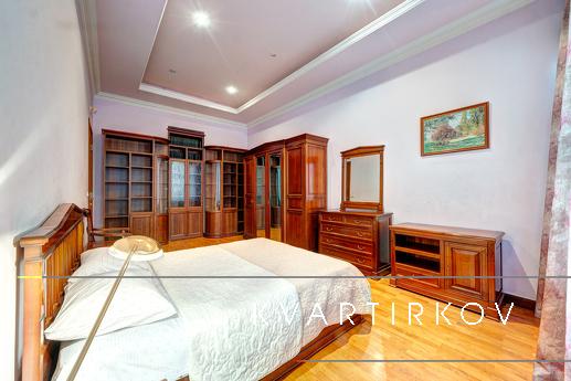 Подобова оренда 3к квартири, Киев - квартира посуточно