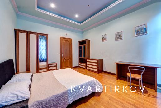 Подобова оренда 3к квартири, Киев - квартира посуточно