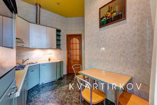 Подобова оренда 3к квартири, Киев - квартира посуточно