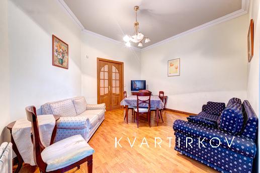 Подобова оренда 3к квартири, Киев - квартира посуточно