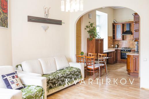 Пободова оренда 3к квартири, Киев - квартира посуточно