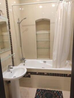 Оренда 3к квартири біля метро Театральна, Киев - квартира посуточно