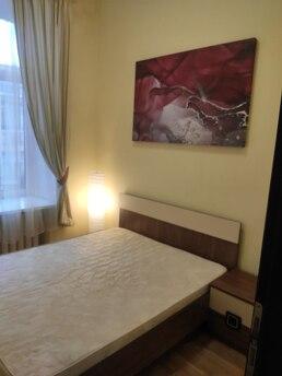 Оренда 3к квартири біля метро Театральна, Киев - квартира посуточно