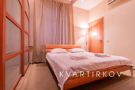 Оренда престижної 3к квартири у центрі, Киев - квартира посуточно