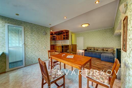 Подобова оренда 3к квартири, Киев - квартира посуточно