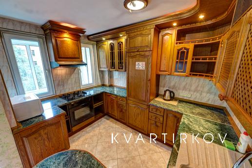 Подобова оренда 3к квартири, Киев - квартира посуточно