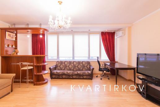 Оренда 3к квартири, метро Золоті ворота, Киев - квартира посуточно