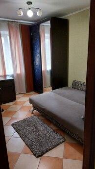 Оренда 3к квартири, метро Печерська, Киев - квартира посуточно