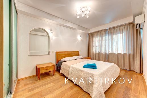 Оренда престижної 3к квартири, Киев - квартира посуточно