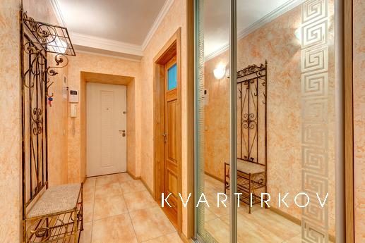 Оренда престижної 3к квартири, Киев - квартира посуточно