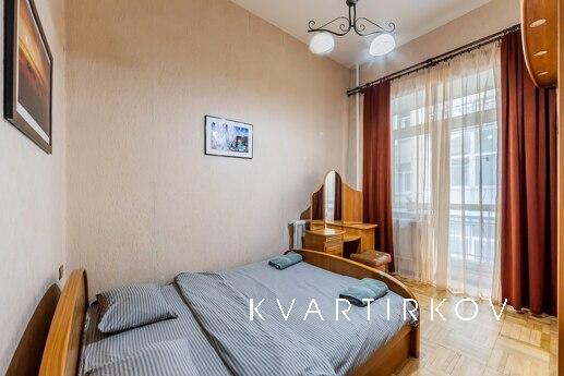 Подобова оренда 4к квартири, Киев - квартира посуточно