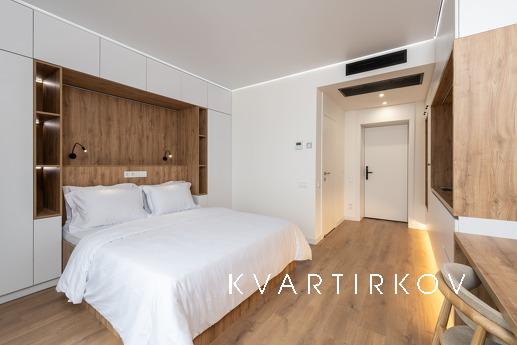 Апартаменти Studio у Lumen Living, Козацька, 11(м. Деміївськ