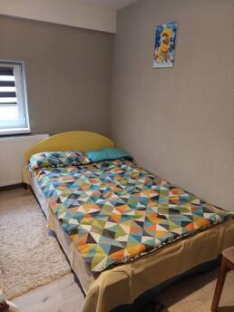 тепле житло подобово з терасою, Мукачеве - квартира подобово