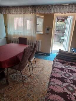 тепле житло подобово з альтанкою, Мукачево - квартира посуточно