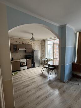 Quiet apartment near the city center, Odessa - apartment by the day