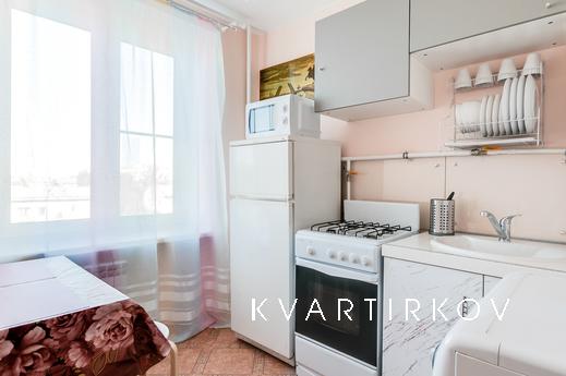 Cozy apartmen 50 meters from the subway, Санкт-Петербург - квартира подобово