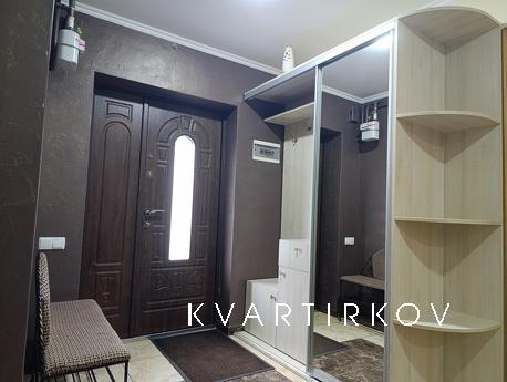 Two-room apartment in the center of the city, Chernivtsi - apartment by the day