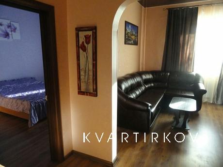2 bedroom CENTER! LUX! Yavornytsky!, Dnipro (Dnipropetrovsk) - apartment by the day