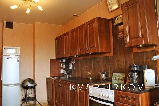 2-к квартира, 87 м², Коломяжскій, Санкт-Петербург - квартира подобово