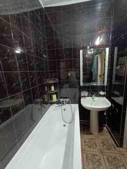 Пионер. 3-комн. квартира. Красная линия., Кривий Ріг - квартира подобово