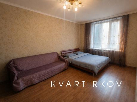 Пионер. 3-комн. квартира. Красная линия., Кривой Рог - квартира посуточно