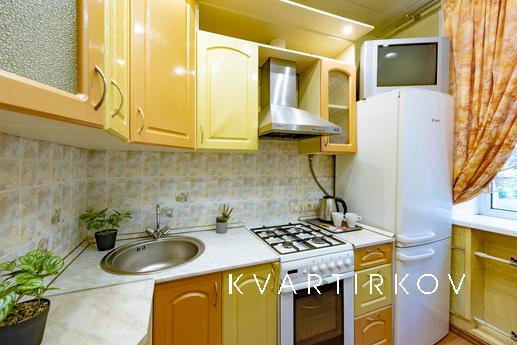 Inndays Podolsky Cadets 6, Podolsk - apartment by the day