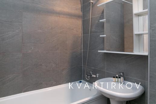 InnDays Остафьево(8), Логинова 7 к2, Москва - квартира посуточно