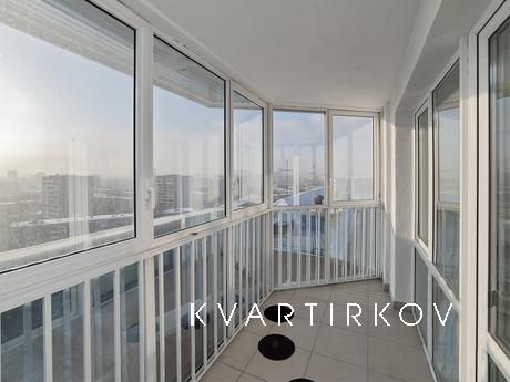 С дизайнерским евроремонтом в центре, Екатеринбург - квартира посуточно