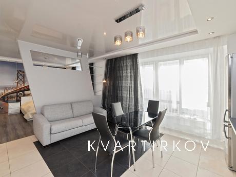 С дизайнерским евроремонтом в центре, Екатеринбург - квартира посуточно