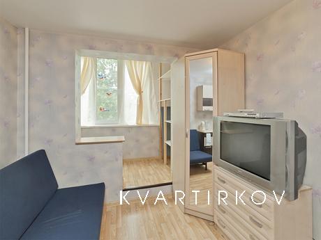 Cozy apartment in the center, Yekaterinburg - apartment by the day