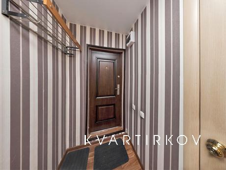 Cozy apartment in the center, Yekaterinburg - apartment by the day