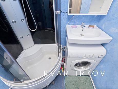 Cozy apartment in the center, Yekaterinburg - apartment by the day