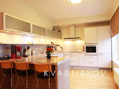 1-комнатная квартира, Зиповская 5/2, Краснодар - квартира посуточно