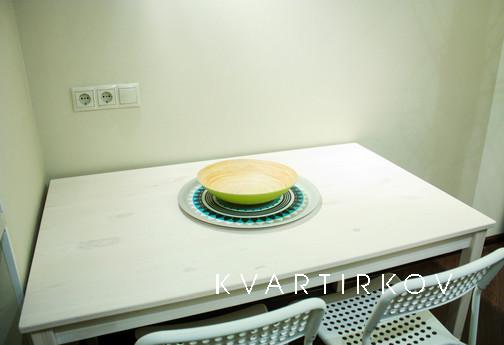 Daily st. Geologists, d.4 / 3, Krasnogorsk - apartment by the day