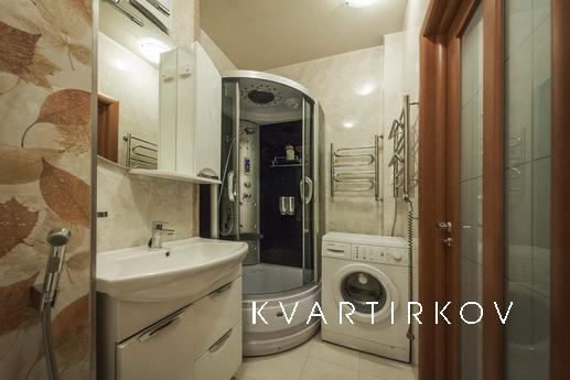 2-room flat with parking in the center, Saint Petersburg - apartment by the day