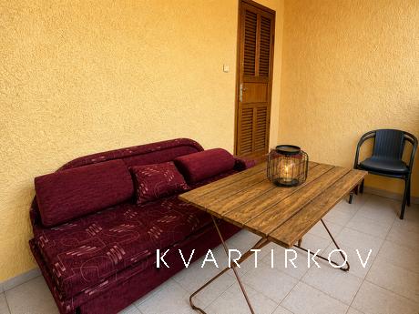 Podobova rent a booth for 8 st. Fontana, Odessa - apartment by the day